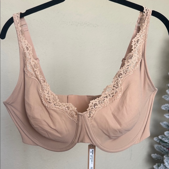SKIMS Fits Everybody Lace NWT Unlined Full‎ Coverage Bra  - color Clay 40DDD - Picture 3 of 8